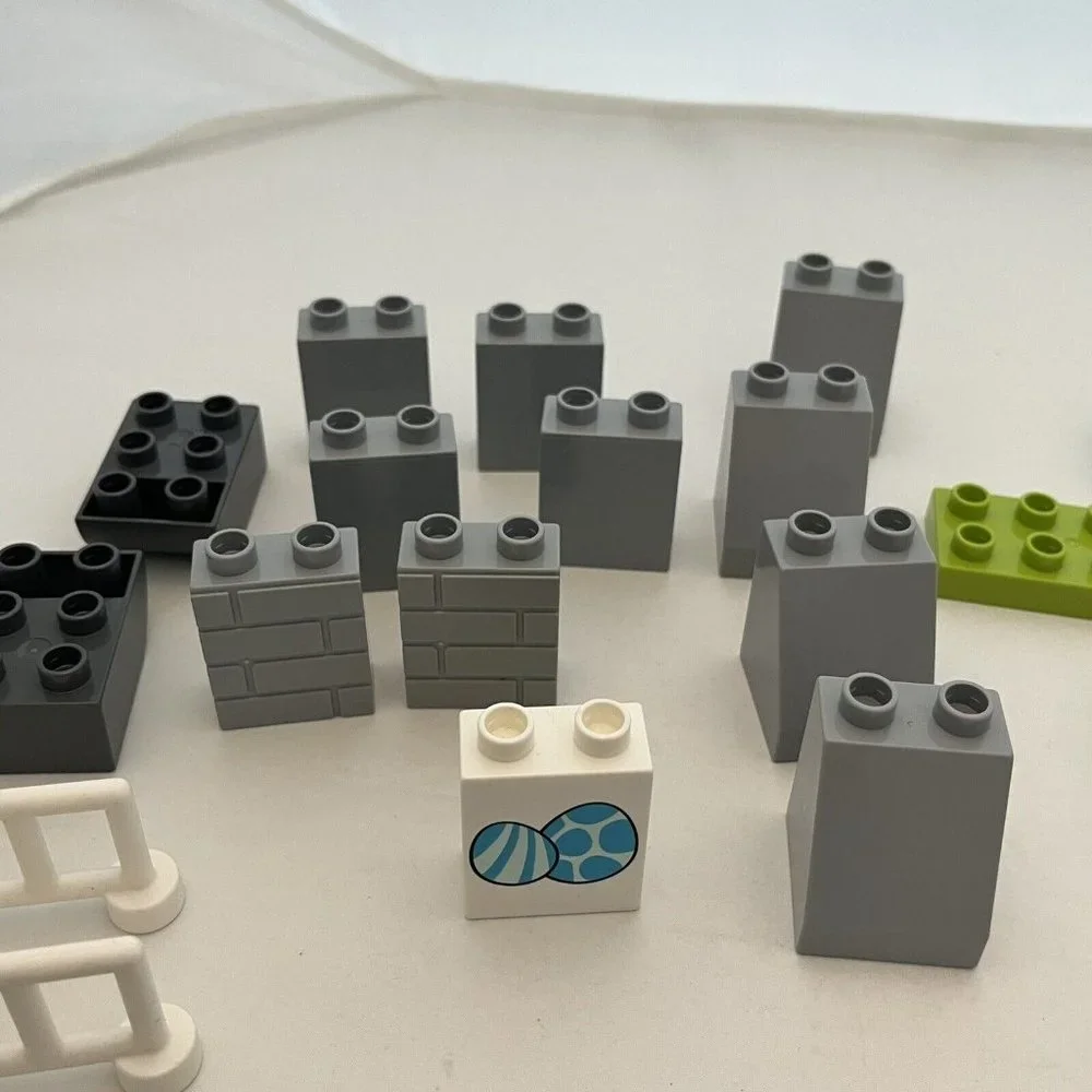 Lego Duplo 10939 Jurassic World T. Rex Triceratops Breakout Incomplete And T Rex